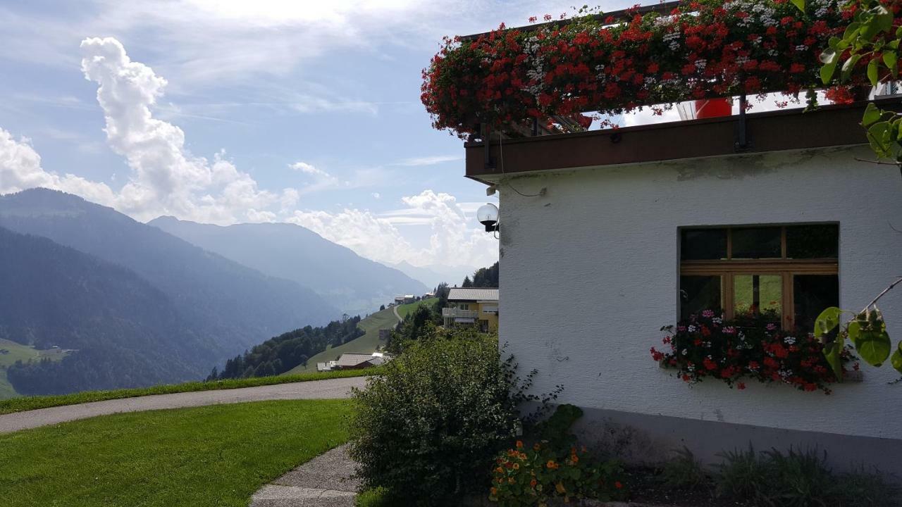 Schafer Zita Vila Fontanella Exterior foto